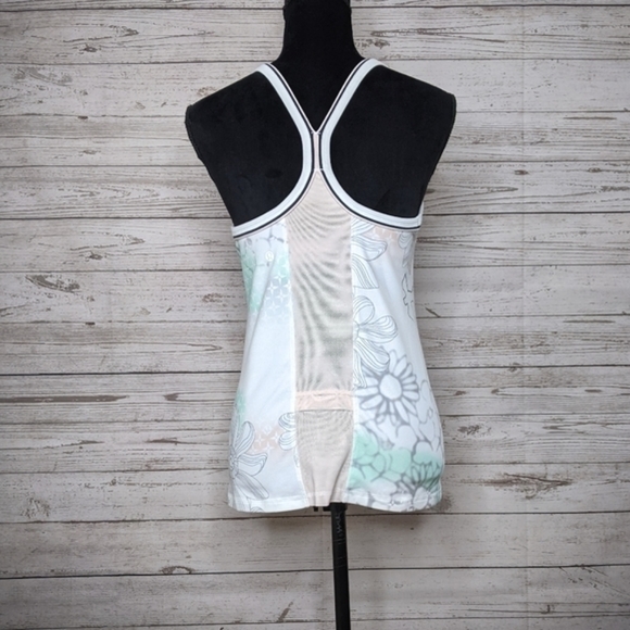 lululemon • mix a lot dove floral power y tank - Picture 3 of 6